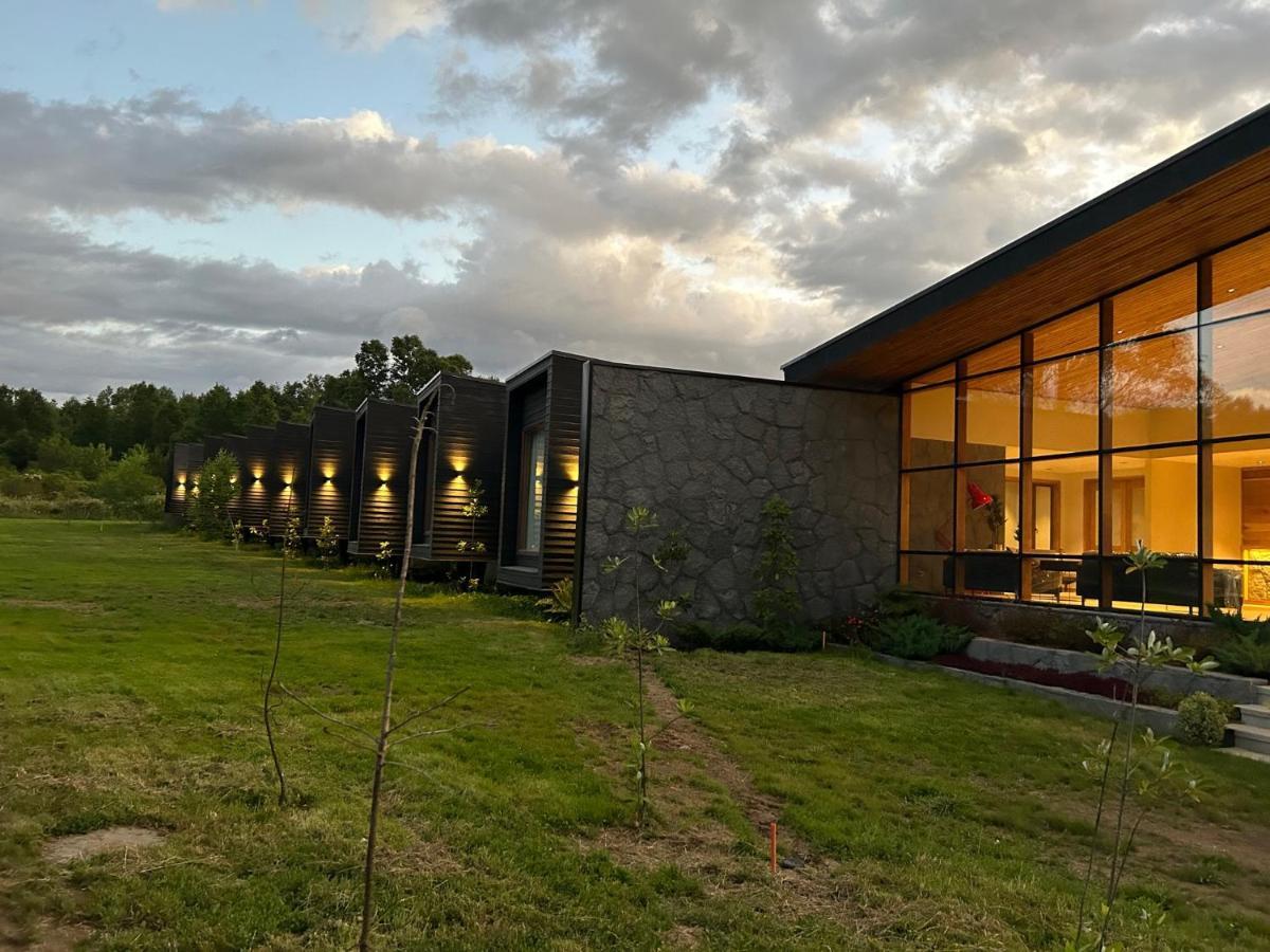 Mawuen Lodge Pucón Esterno foto